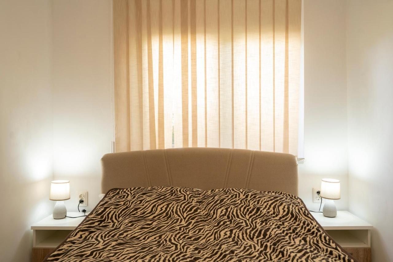 Apartman Curcic Knin Extérieur photo